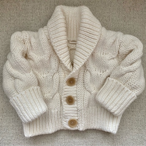 Banana Republic Baby Sweater - Picture 4 of 8